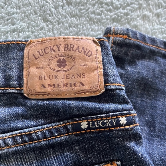 Lucky Brand “Sweet’N Crop” Blue Jeans - Picture 4 of 7